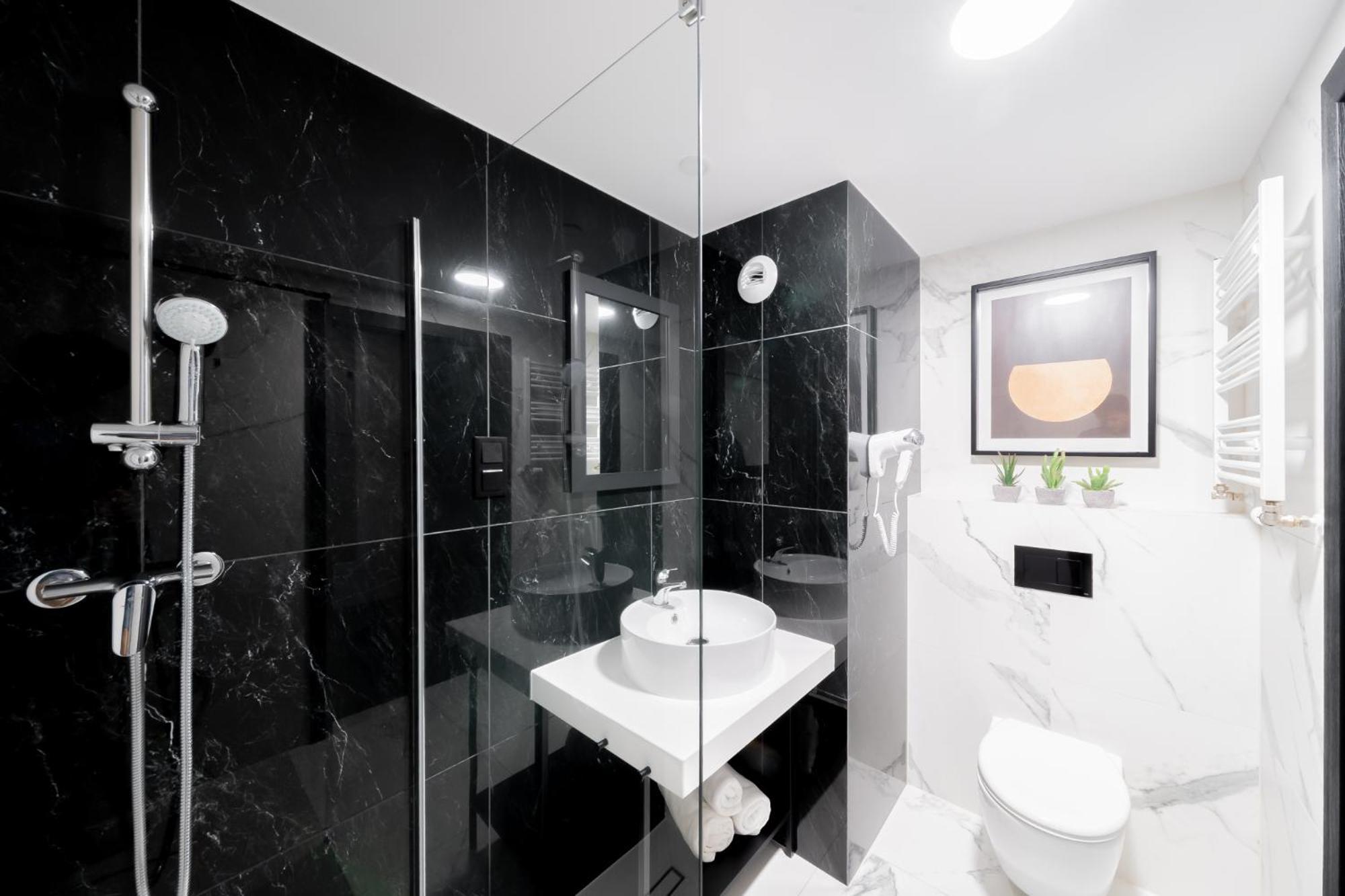 Lulu Apartments - Rosa - Studio Hotelowe Z Klimatyzacja I Konsola Ps4 - Solny Resort 科沃布热格 外观 照片